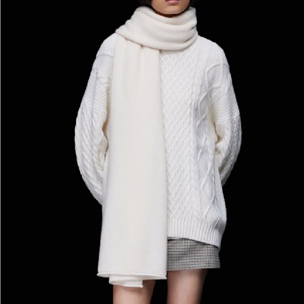 Aritzia Sunday Best Peggy Sweater